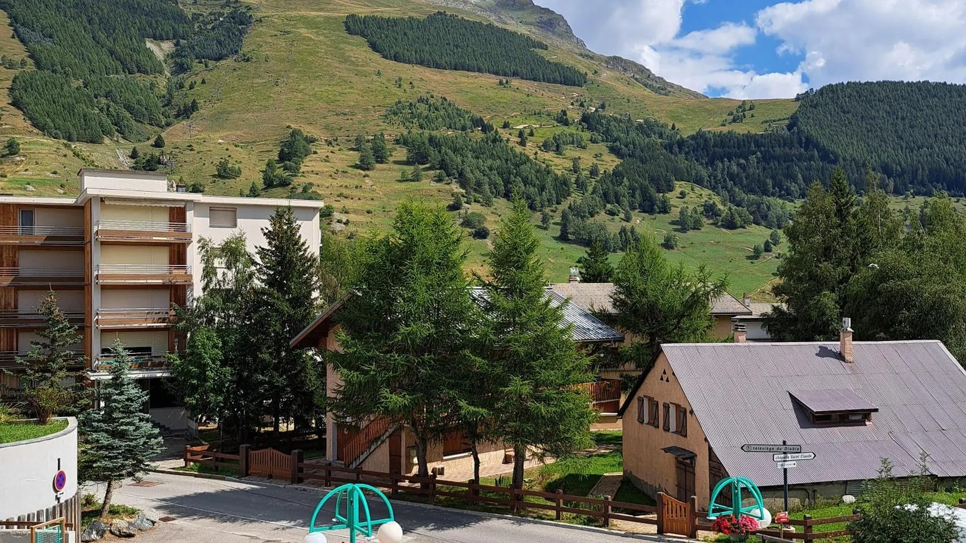 Apartment Travelski Home Classic - Residence La Muzelle Les Deux Alpes France
